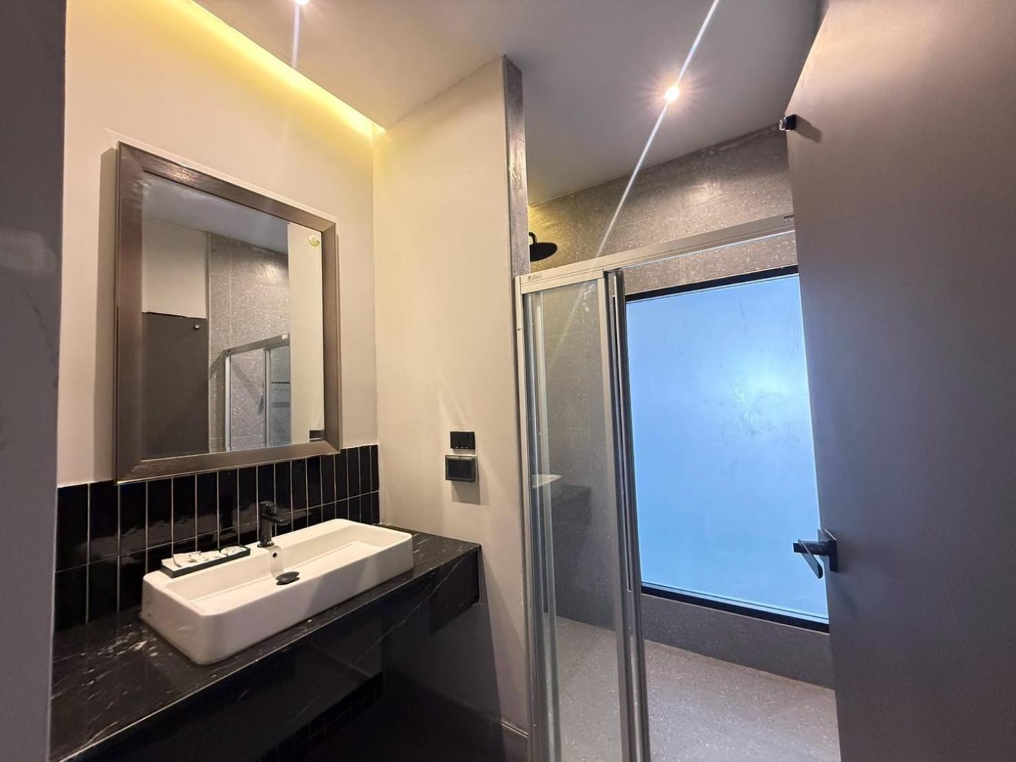 Nhà trọ Leon's Loft House Patong